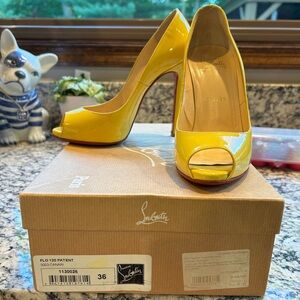 EUC Christian Louboutin Flo 120 peep toe yellow patent leather heels, size 36(6)